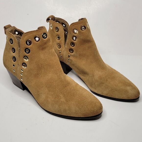 SAM EDELMAN RUBIN GROMMET ANKLE BOOTIES. - Picture 13 of 13